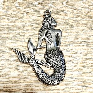 LAGHCAT Mermaid Necklace Silver Tone Pendant